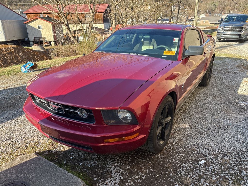 2007 Ford Mustang Deluxe's photo