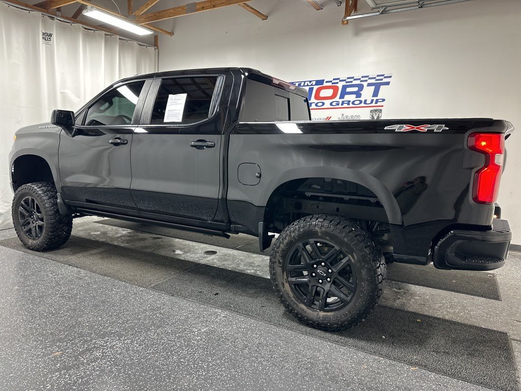 Used 2024 Chevrolet Silverado 1500 RST with VIN 1GCUDEEL4RZ114887 for sale in Pikeville, KY
