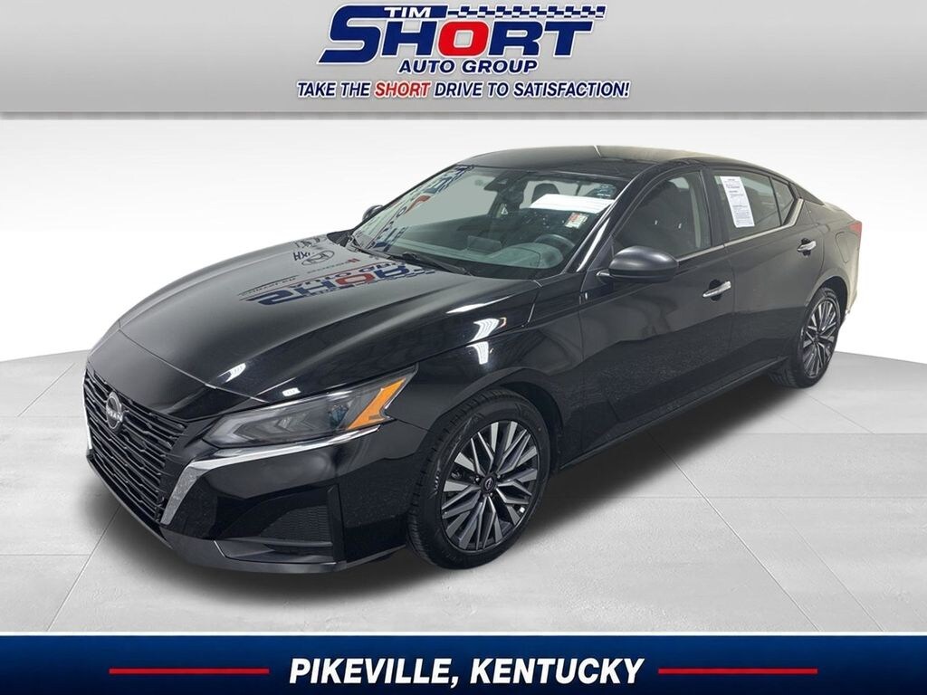 Used 2025 Nissan Altima SV Sedan