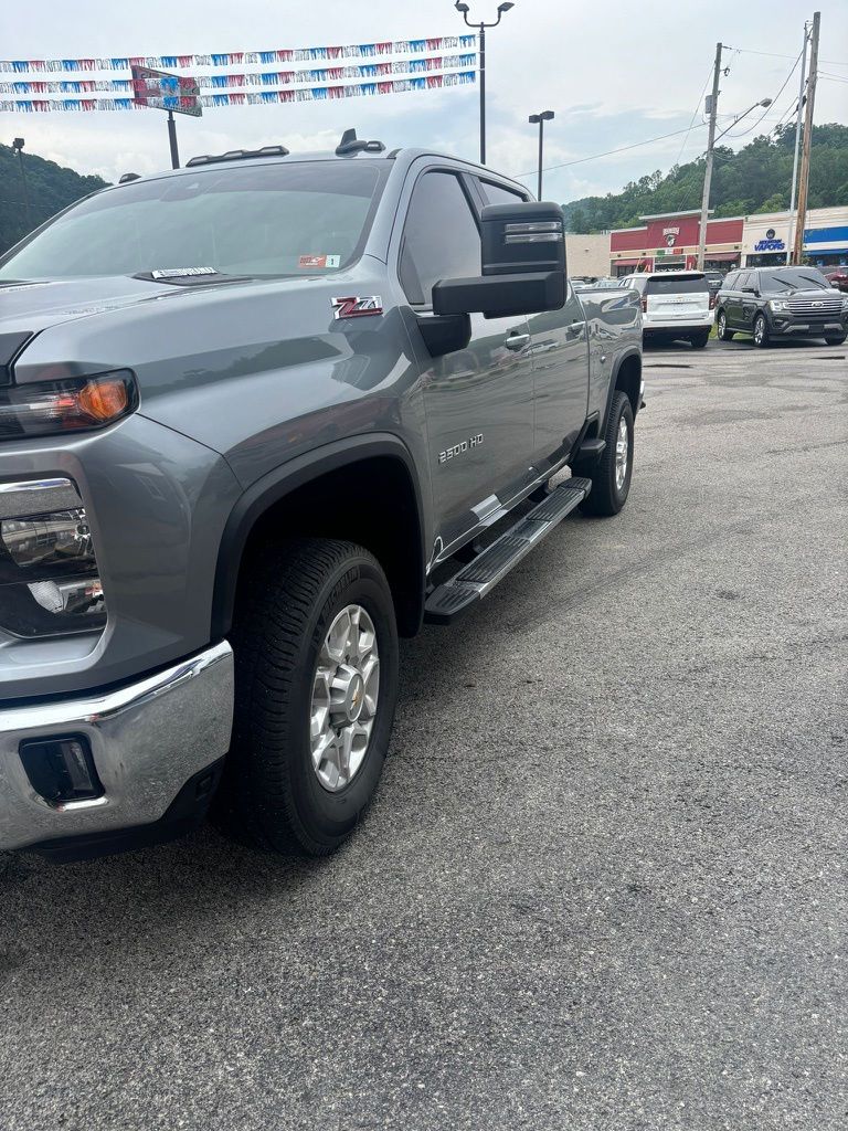 Used 2024 Chevrolet Silverado 2500HD LT with VIN 2GC4YNEY4R1204257 for sale in Pikeville, KY