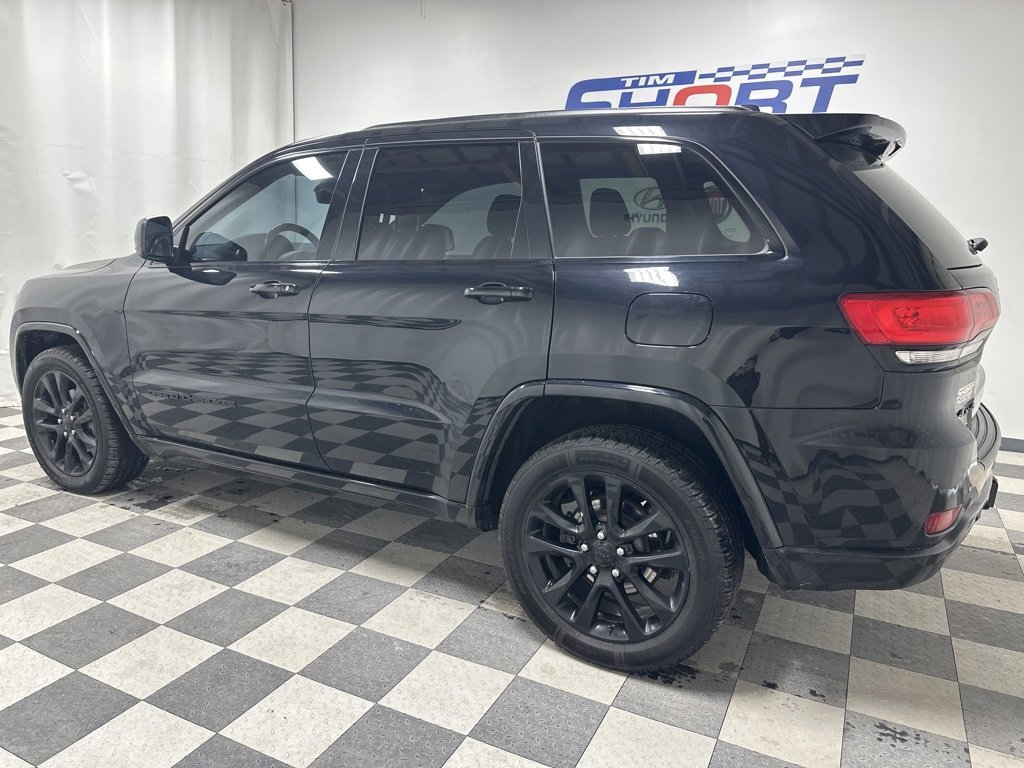 Used 2020 Jeep Grand Cherokee Altitude with VIN 1C4RJFAG8LC377407 for sale in Pikeville, KY