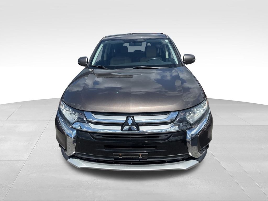 Used 2017 Mitsubishi Outlander CUV