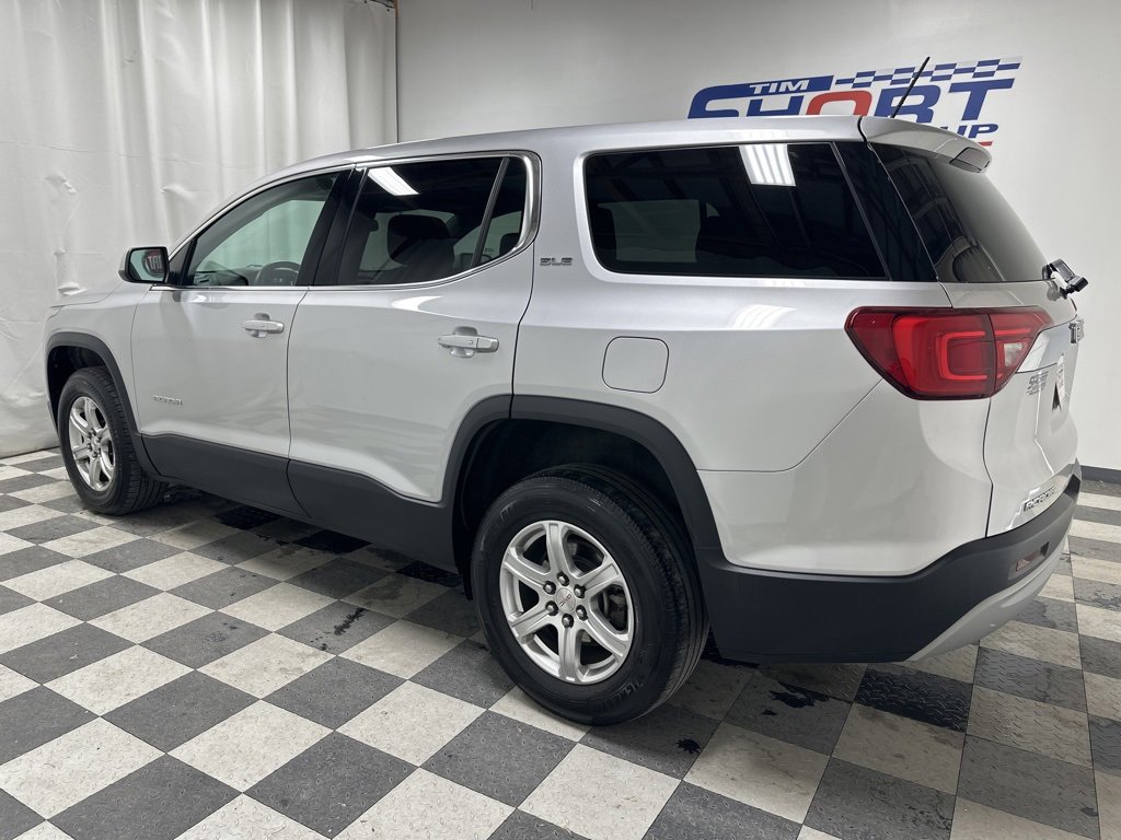 Used 2019 GMC Acadia SLE-1 with VIN 1GKKNKLA4KZ298663 for sale in Pikeville, KY