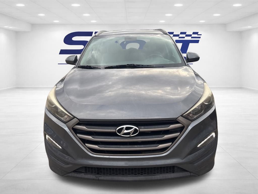 Used 2016 Hyundai Tucson SE with VIN KM8J33A44GU187692 for sale in Pikeville, KY