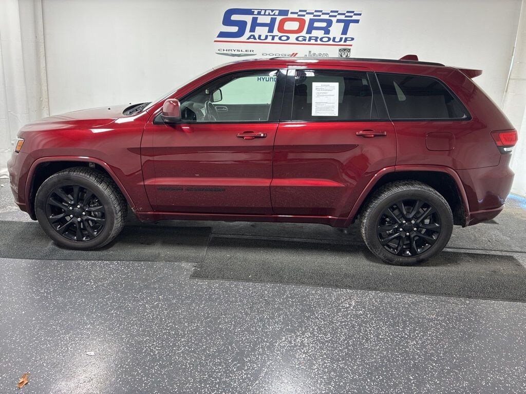 Used 2021 Jeep Grand Cherokee Laredo SUV