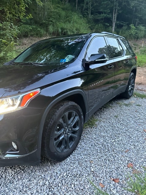 Used 2019 Chevrolet Traverse RS with VIN 1GNEVJKW6KJ157700 for sale in Pikeville, KY