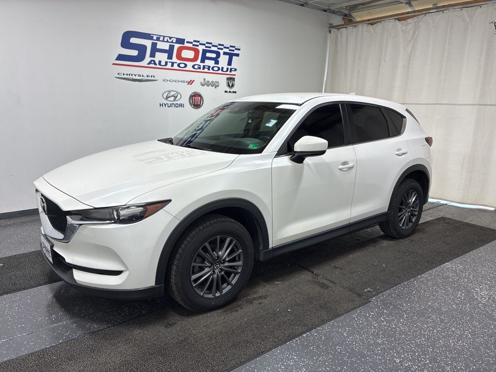 2019 Mazda CX-5 Sport's photo
