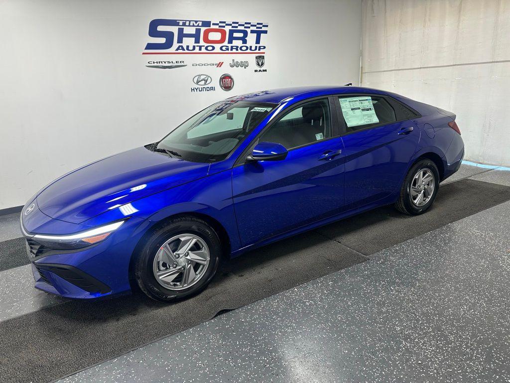 2025 Hyundai Elantra SE