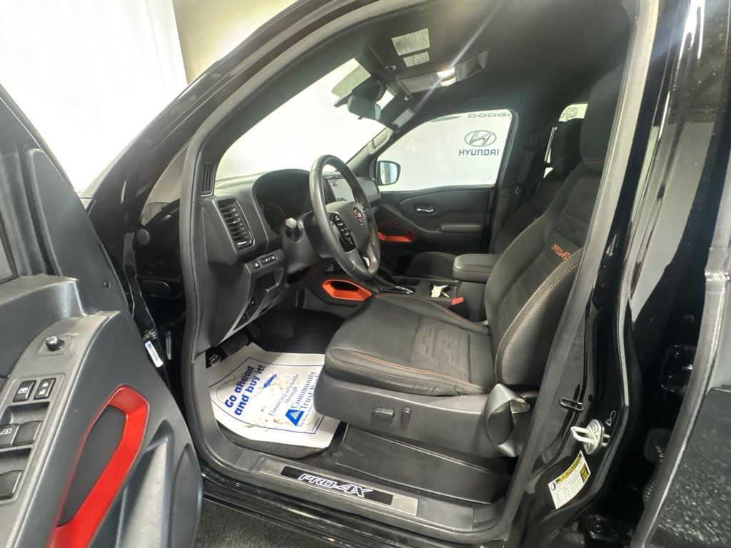 2023 Nissan Frontier PRO-4X - Photo 17