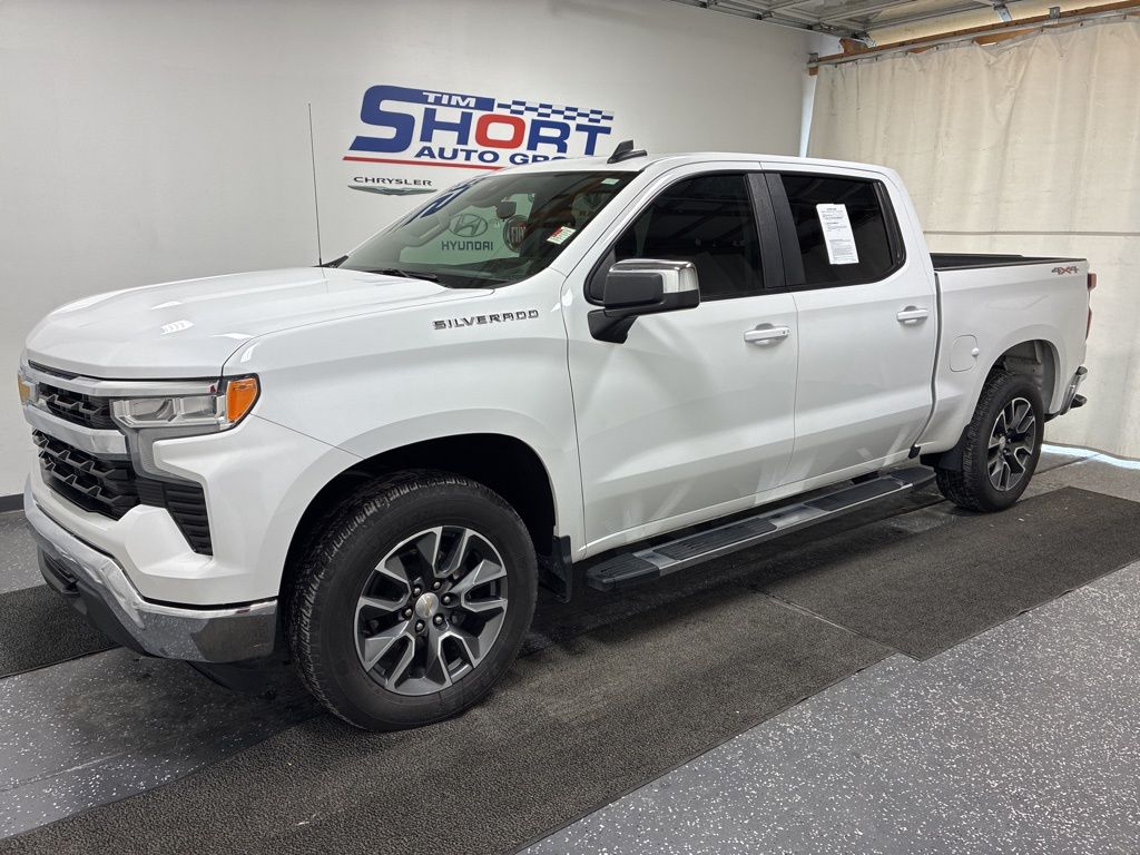 2023 Chevrolet Silverado 1500 LT's photo