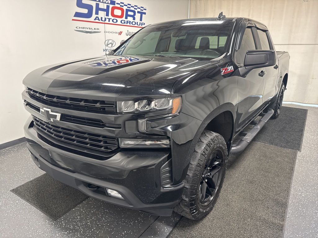 Used 2019 Chevrolet Silverado 1500 RST with VIN 3GCUYEED0KG111293 for sale in Pikeville, KY