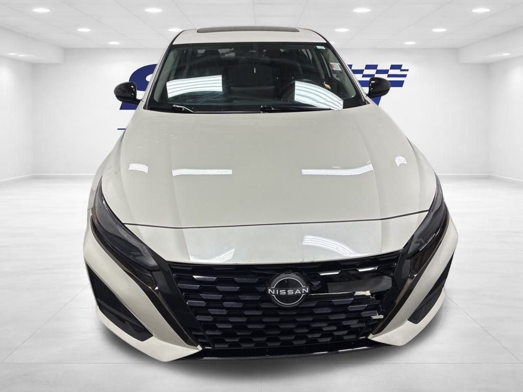 Used 2023 Nissan Altima 2.5 SR Sedan