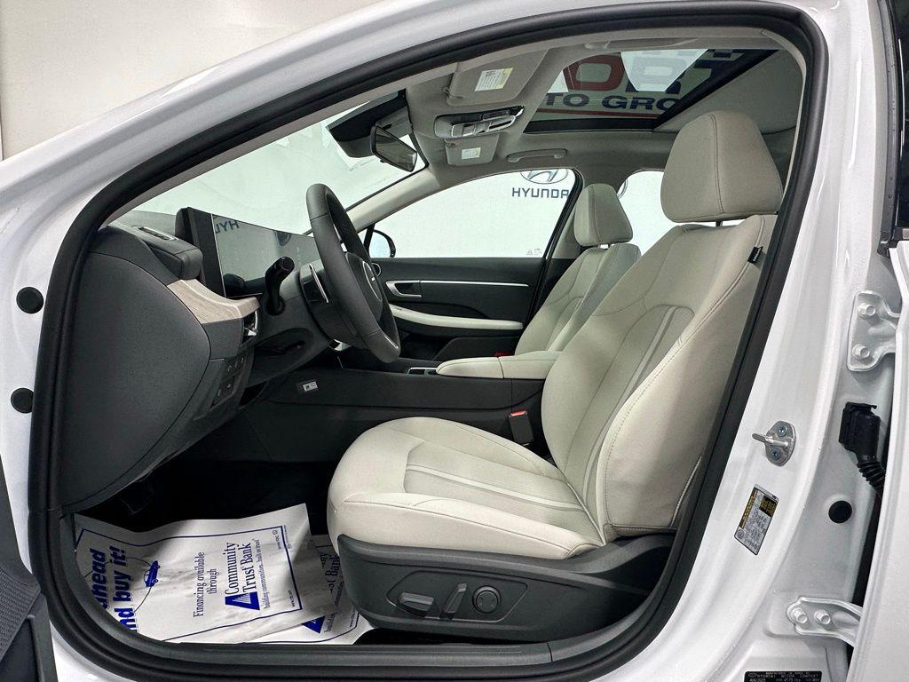 2026 Hyundai Sonata Hybrid SEL - Photo 10