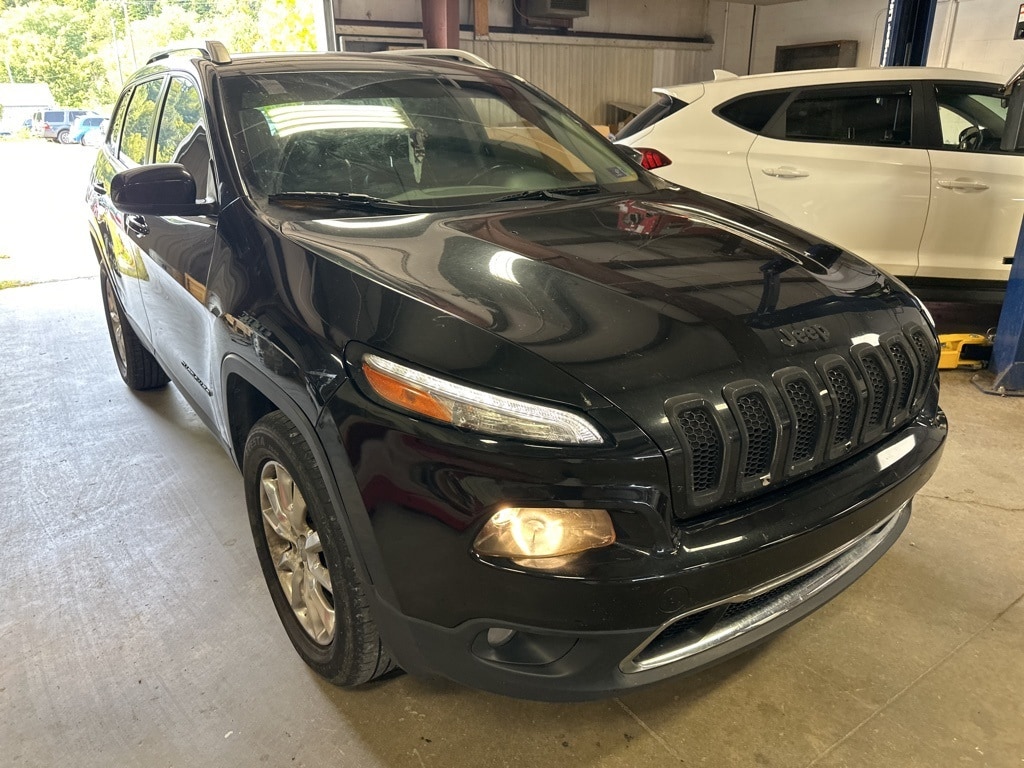 Used 2016 Jeep Cherokee Limited with VIN 1C4PJLDB3GW280951 for sale in Pikeville, KY