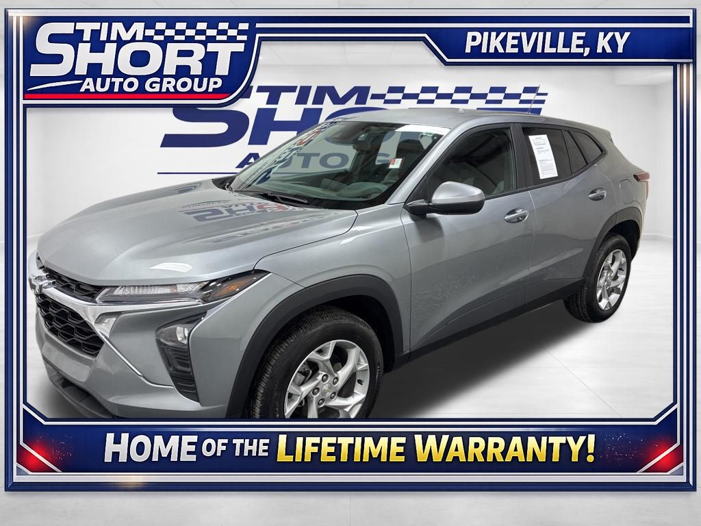 2025 Chevrolet Trax LS