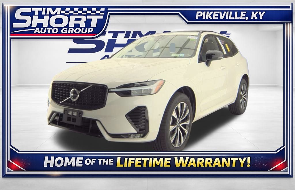 2025 Volvo XC60 Plus's photo