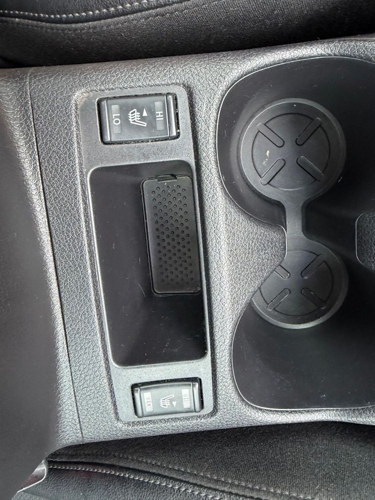 Used 2015 Nissan Rogue SL with VIN 5N1AT2MV3FC899064 for sale in Pikeville, KY