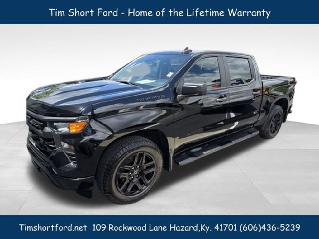 Used 2024 Chevrolet Silverado 1500 Custom Crew Cab Short Bed Truck