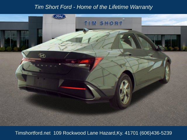 Used 2025 Hyundai Elantra SE Sedan
