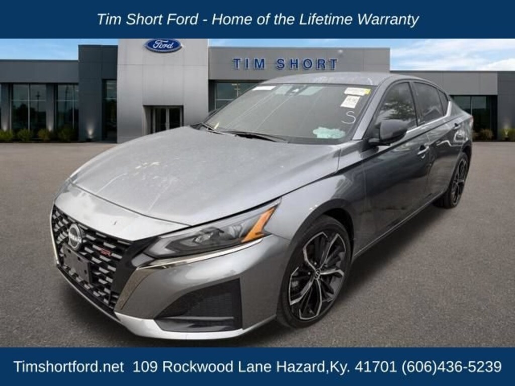 Used 2025 Nissan Altima SR Sedan