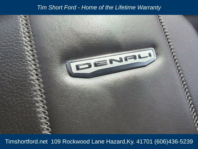 2025 GMC Yukon Denali - Photo 22