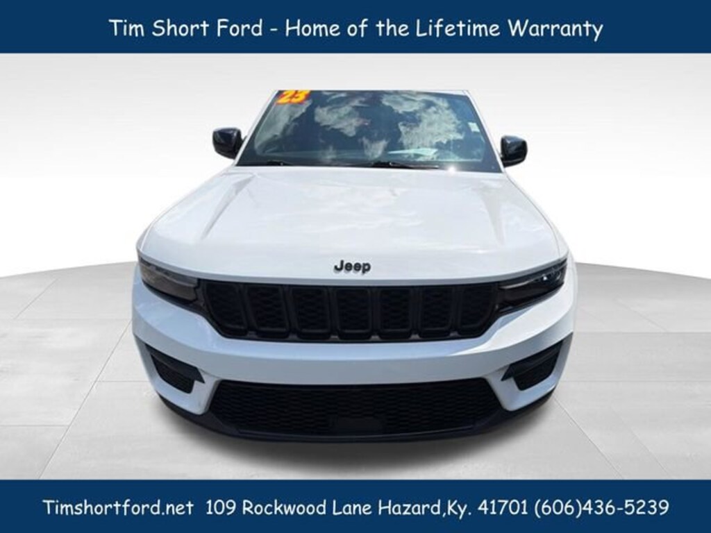 Used 2023 Jeep Grand Cherokee Laredo SUV