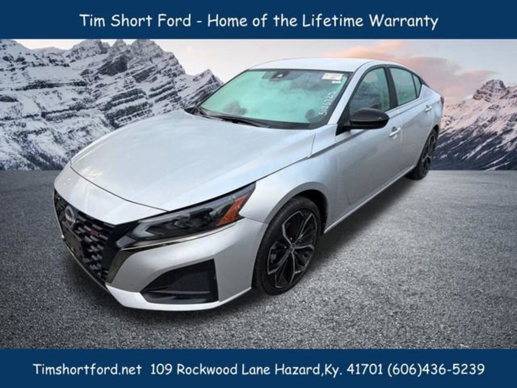 Used 2025 Nissan Altima SR Sedan