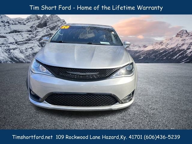 Used 2020 Chrysler Pacifica Touring with VIN 2C4RC1FG1LR134292 for sale in Hazard, KY