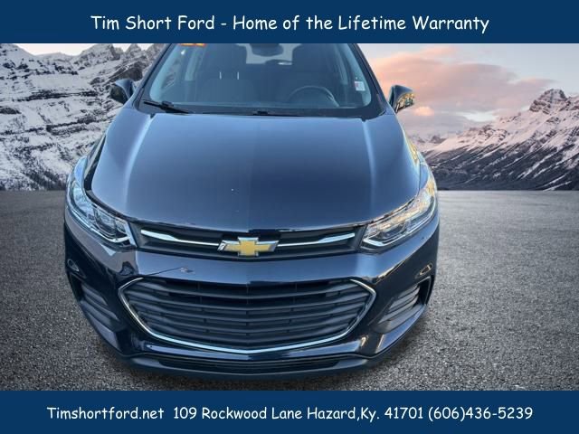 Used 2021 Chevrolet Trax LS with VIN KL7CJNSB0MB352945 for sale in Hazard, KY