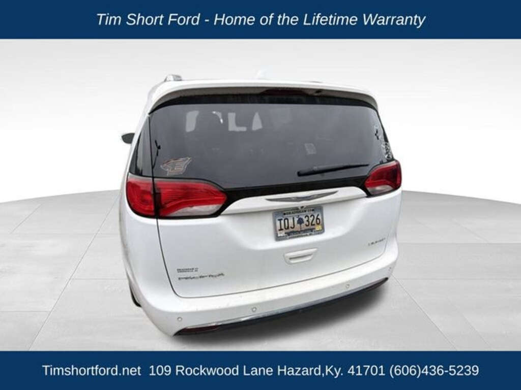 Used 2018 Chrysler Pacifica Limited Passenger Van