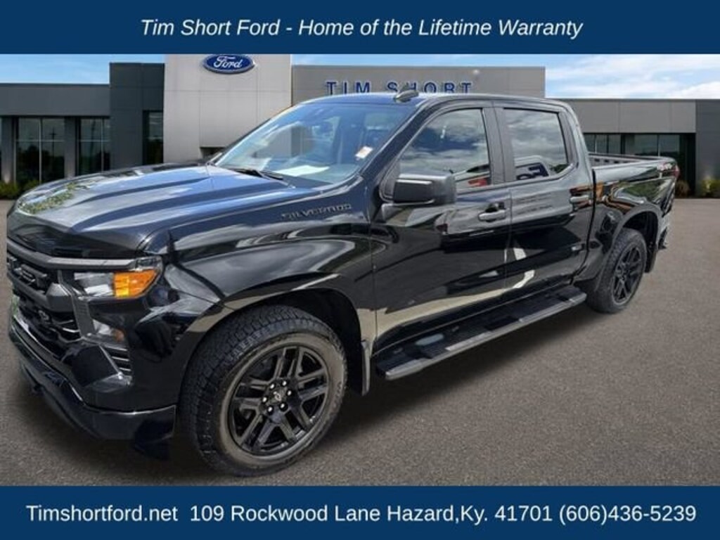 Used 2024 Chevrolet Silverado 1500 Custom Crew Cab Short Bed Truck