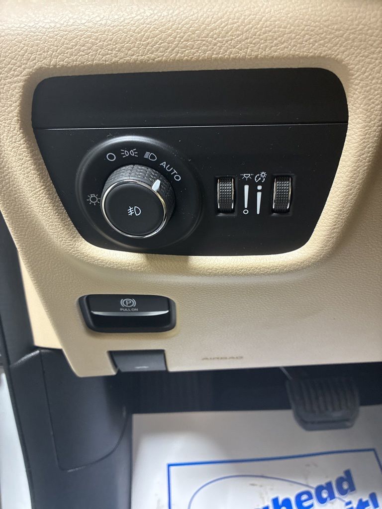 2022 Jeep Grand Cherokee L Limited - Photo 7