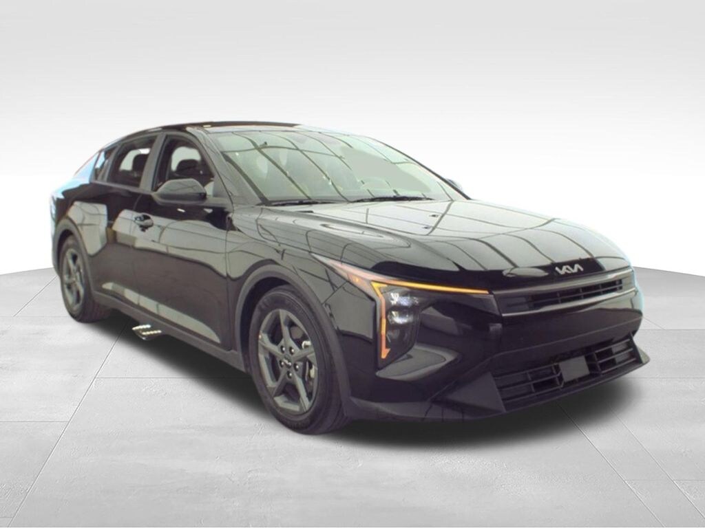 Used 2025 Kia K4 LXS Sedan