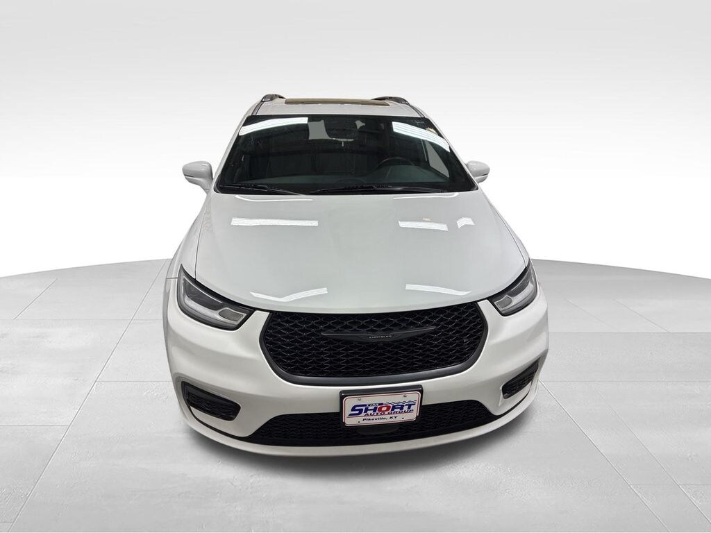 Used 2021 Chrysler Pacifica Limited Minivan/Van