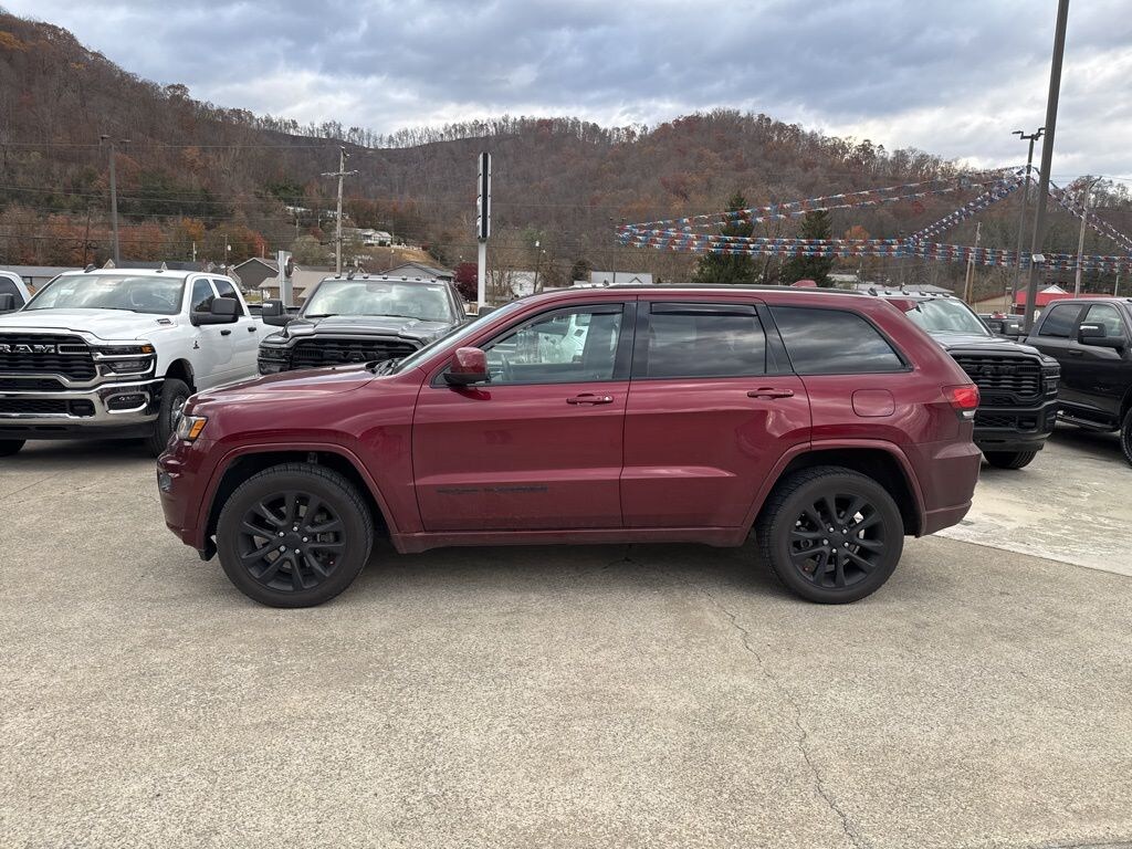Used 2021 Jeep Grand Cherokee Laredo X SUV