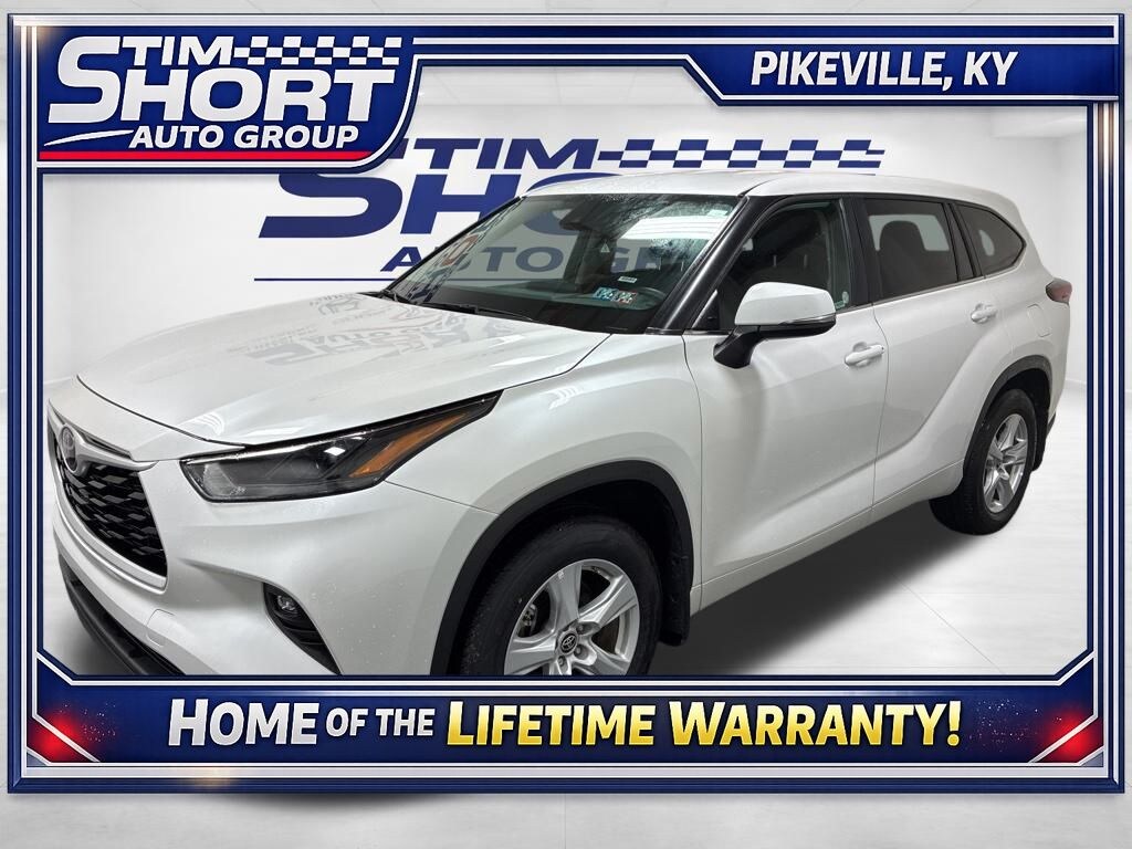 Used 2024 Toyota Highlander LE SUV