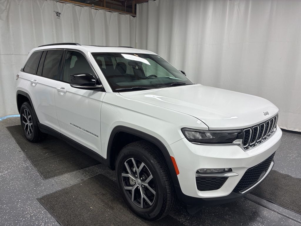 Used 2025 Jeep Grand Cherokee Limited SUV