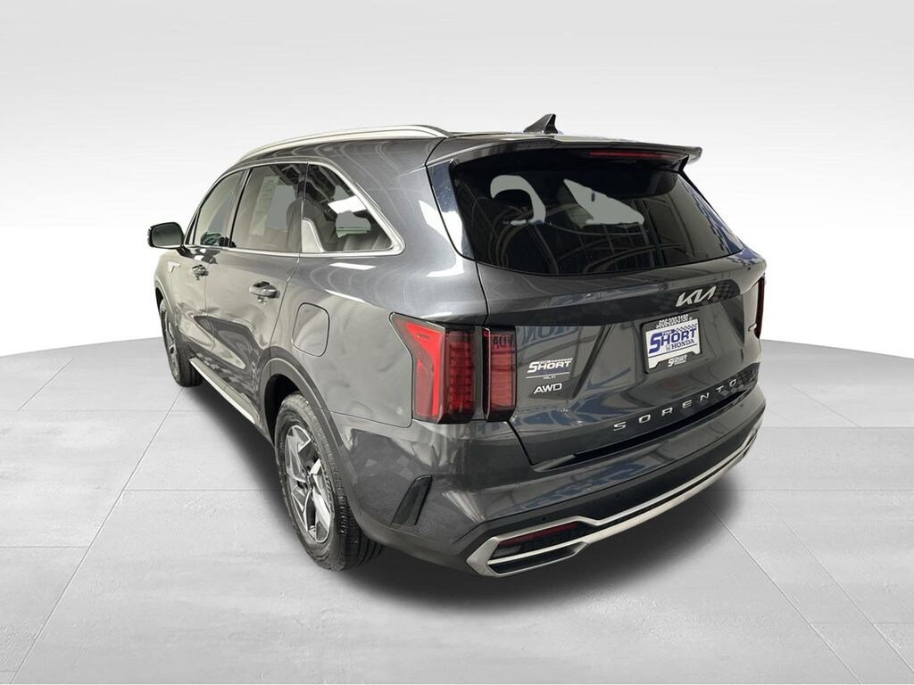Used 2022 Kia Sorento Hybrid S SUV