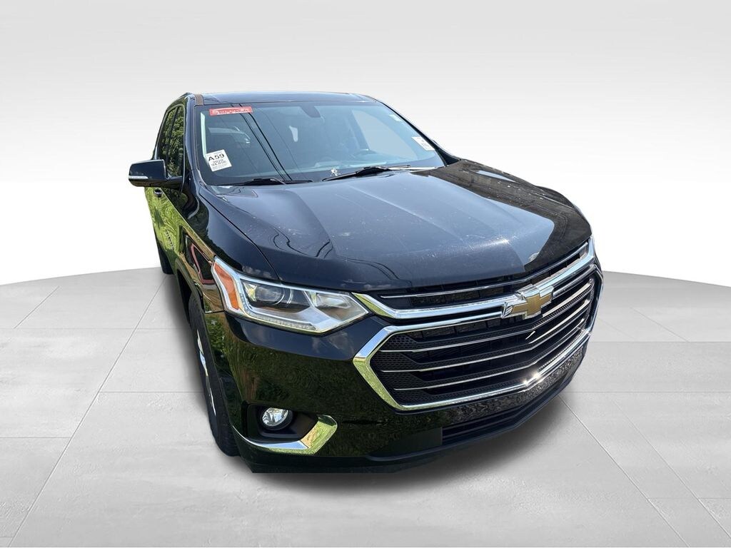 Used 2020 Chevrolet Traverse LT SUV