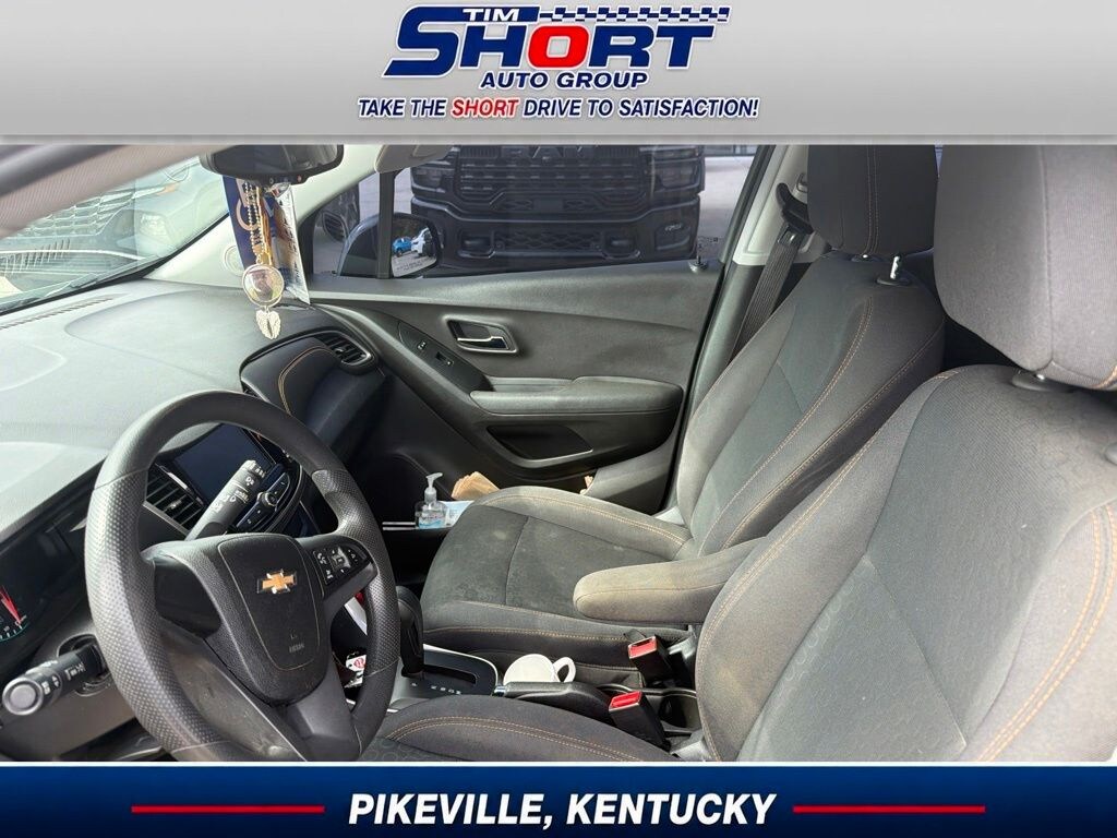 Used 2017 Chevrolet Trax LS SUV