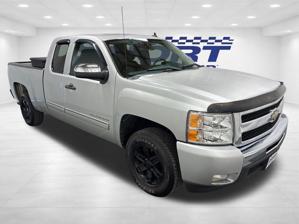 Used 2011 Chevrolet Silverado 1500 LT Truck