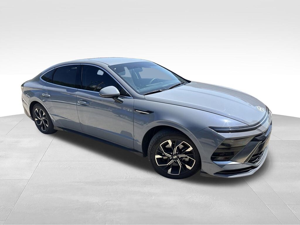 Used 2024 Hyundai Sonata SEL Sedan