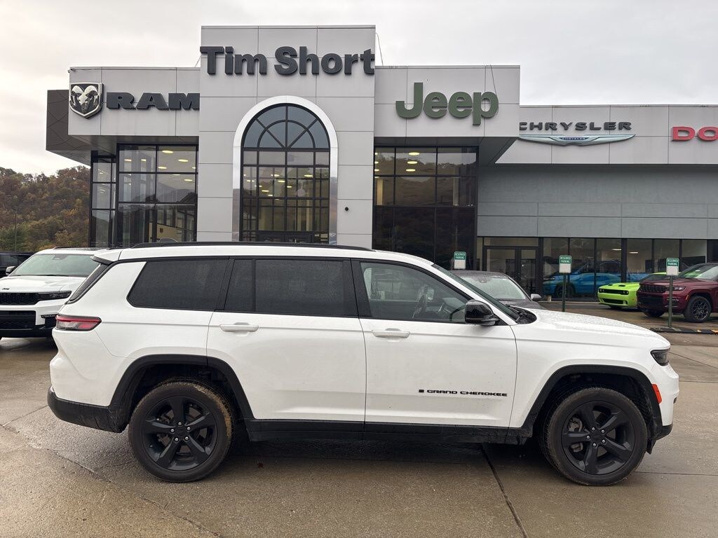 Used 2023 Jeep Grand Cherokee L Altitude SUV
