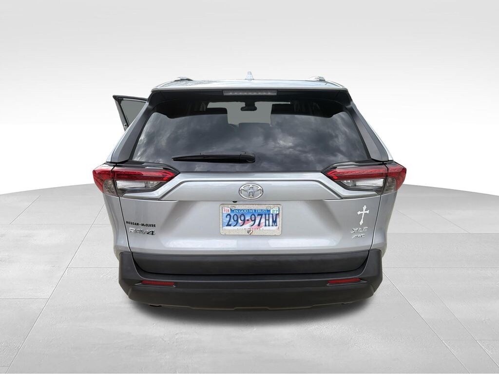 Used 2021 Toyota RAV4 XLE SUV