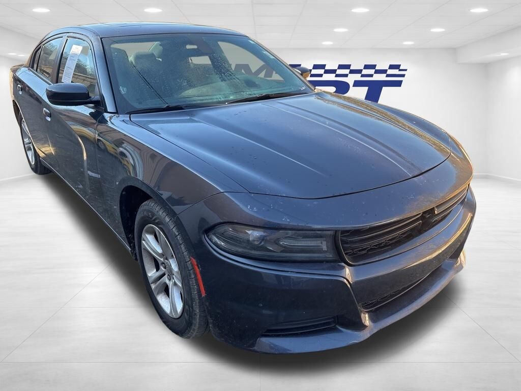 Used 2019 Dodge Charger SXT Sedan