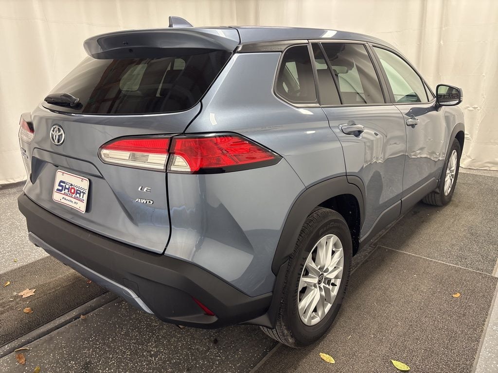 Used 2024 Toyota Corolla Cross LE SUV
