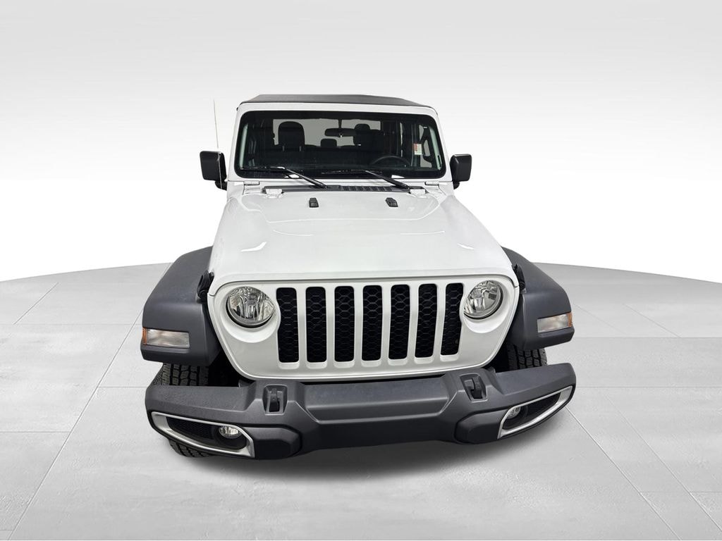 Used 2023 Jeep Gladiator Sport Truck