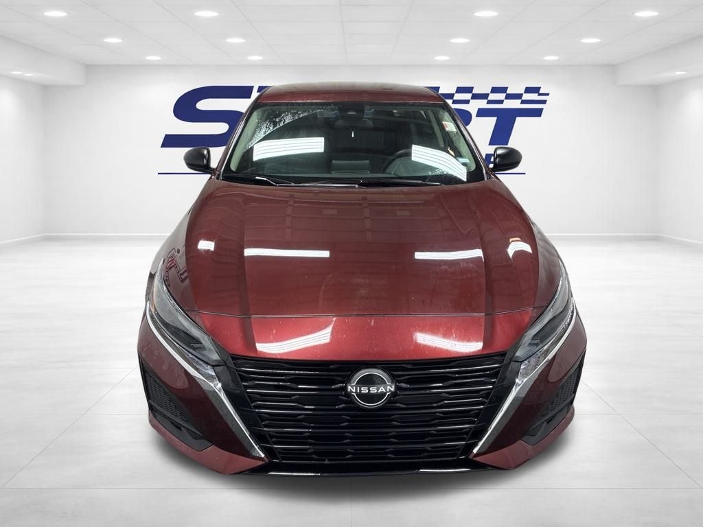 Used 2024 Nissan Altima 2.5 SV Sedan