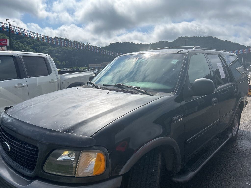 Used 2000 Ford Expedition XLT SUV
