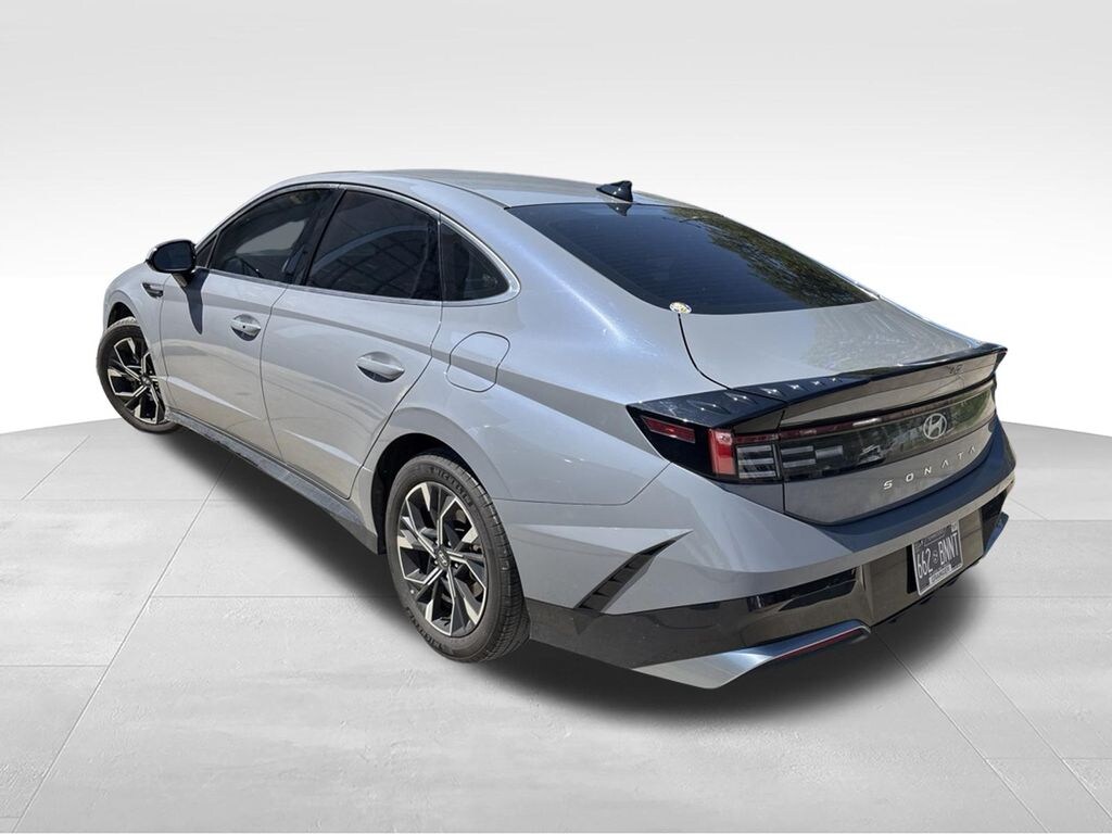 Used 2024 Hyundai Sonata SEL Sedan